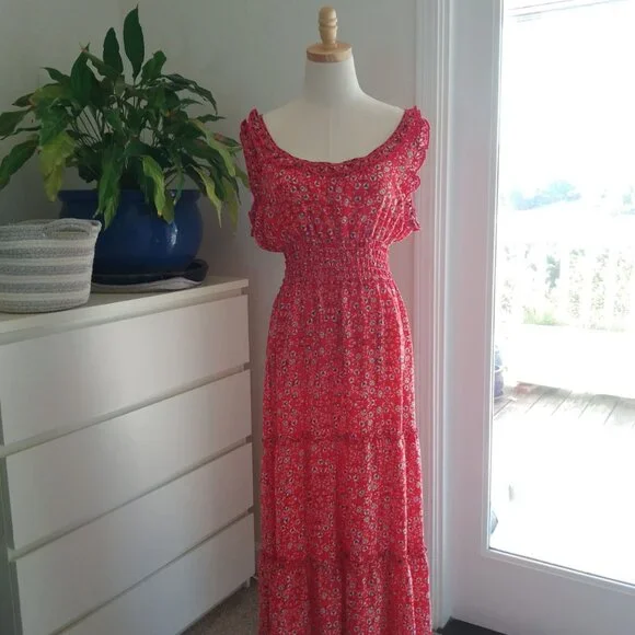 Max Studio - Red Floral Maxi Dress (L) - Picture 7 of 10